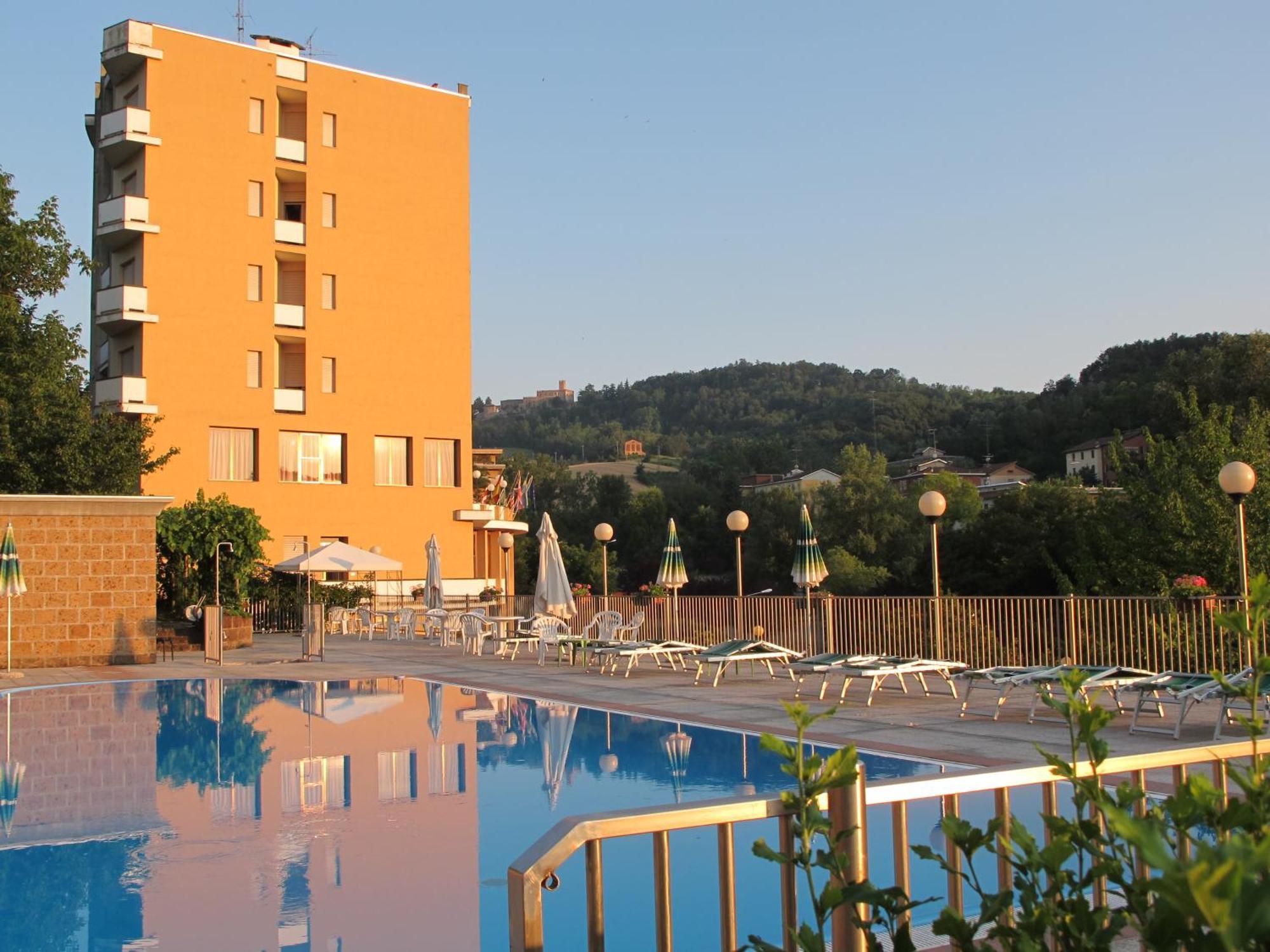 Tabiano Terme Hotel Ducale מראה חיצוני תמונה